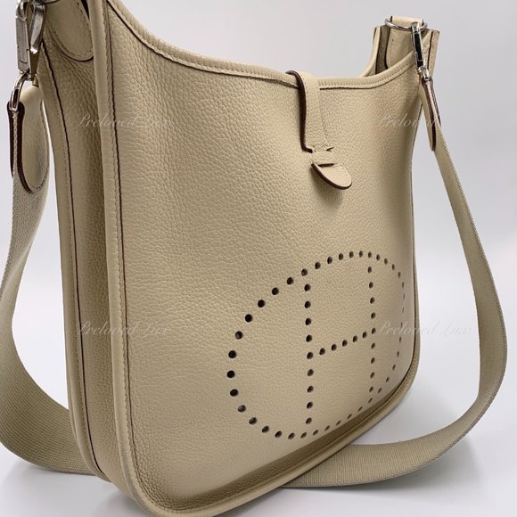 Authentic HERMES Ivory Beige Clemence Evelyne II PM Crossbody Bag - Picture 4 of 16